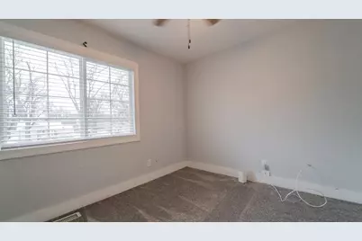 1058 W 61st Avenue, Merrillville, IN 46410 - Photo 17