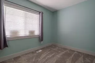 1058 W 61st Ave, Merrillville, IN 46410 - Photo 23