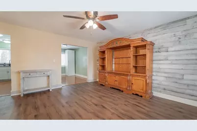 1058 W 61st Avenue, Merrillville, IN 46410 - Photo 11