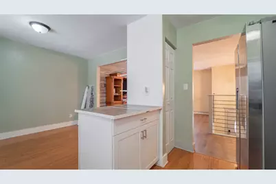 1058 W 61st Avenue, Merrillville, IN 46410 - Photo 9