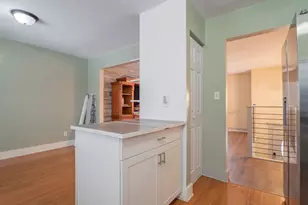 1058 W 61st Ave, Merrillville, IN 46410 - Photo 9