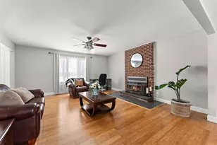 16255 Grant St, Crown Point, IN 46307 - Photo 7