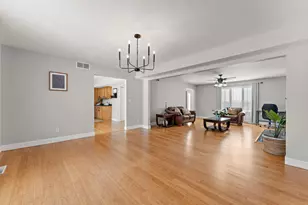 16255 Grant St, Crown Point, IN 46307 - Photo 9