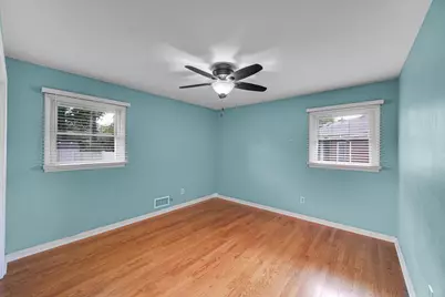 8939 Parrish Avenue, Highland, IN 46322 - Photo 9