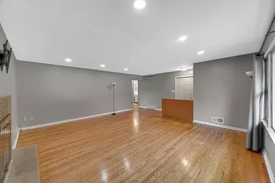 8939 Parrish Avenue, Highland, IN 46322 - Photo 5