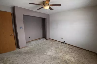 2112 E 38th Avenue, Hobart, IN 46342 - Photo 7