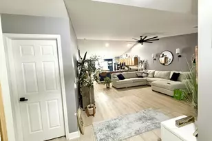 9146 Williams St, Merrillville, IN 46410 - Photo 5