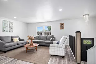 1819 Magnolia Ln, Munster, IN 46321 - Photo 5