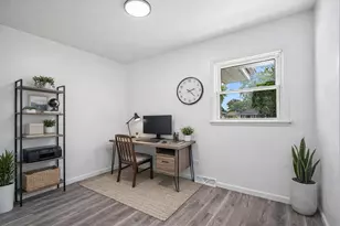 1819 Magnolia Ln, Munster, IN 46321 - Photo 11