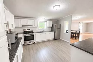 2670 Allen St, Lake Station, IN 46405 - Photo 7