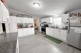 2670 Allen St, Lake Station, IN 46405 - Photo 5