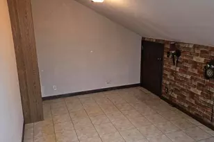 1538 Lake St, Hobart, IN 46342 - Photo 13