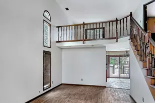 1538 Lake St, Hobart, IN 46342 - Photo 5