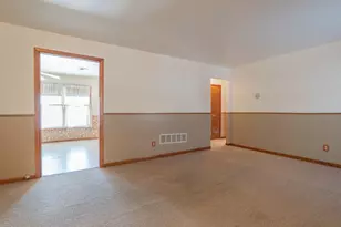 9441 S State Line Rd, Dyer, IN 46311 - Photo 17