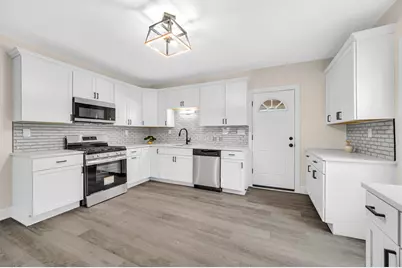 806 Lawrence Street, La Porte, IN 46350 - Photo 3