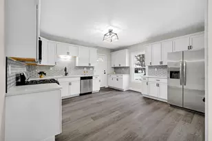 806 Lawrence St, La Porte, IN 46350 - Photo 7