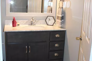 9090 Norris Dr, Hobart, IN 46342 - Photo 15