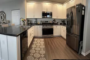 9090 Norris Dr, Hobart, IN 46342 - Photo 9