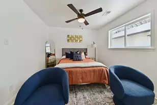 984 Stevenson St, Gary, IN 46406 - Photo 15