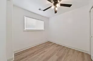 984 Stevenson St, Gary, IN 46406 - Photo 11