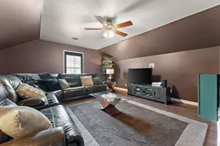 3302 Kestrel St, Valparaiso, IN 46383 - Photo 19