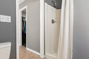 3302 Kestrel St, Valparaiso, IN 46383 - Photo 25