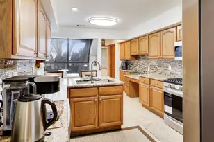 726 Knoxbury Ln, Schererville, IN 46375 - Photo 13