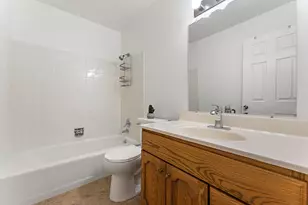 1819 Burgundy St, Schererville, IN 46375 - Photo 23