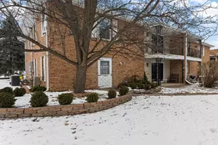 1819 Burgundy St, Schererville, IN 46375 - Photo 35