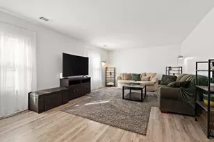 1819 Burgundy St, Schererville, IN 46375 - Photo 5