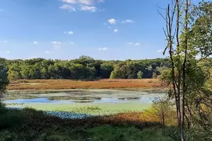 1130 Lakeview Dr, Hobart, IN 46342 - Photo 1