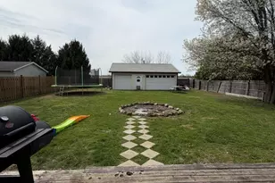 202 S Jefferson St, Hamlet, IN 46532 - Photo 3