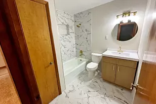 8440 Van Buren Ct, Munster, IN 46321 - Photo 27