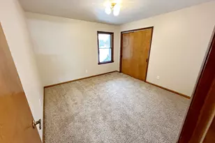 8440 Van Buren Ct, Munster, IN 46321 - Photo 27