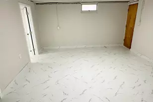 8440 Van Buren Ct, Munster, IN 46321 - Photo 37