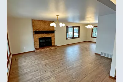 8440 Van Buren Court, Munster, IN 46321 - Photo 5