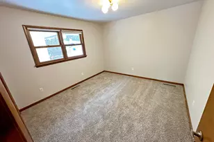 8440 Van Buren Ct, Munster, IN 46321 - Photo 25