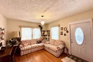 551 E Mound St, Knox, IN 46534 - Photo 3