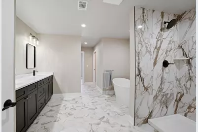 8201 Castle Drive, Munster, IN 46321 - Photo 29