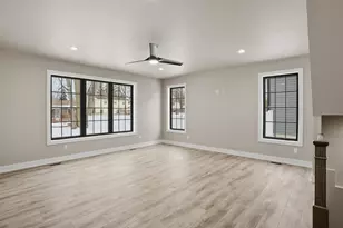 8201 Castle Dr, Munster, IN 46321 - Photo 11