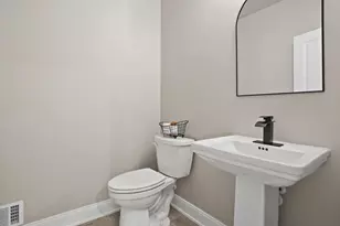 8201 Castle Dr, Munster, IN 46321 - Photo 17