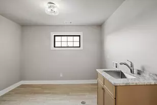 8201 Castle Dr, Munster, IN 46321 - Photo 19