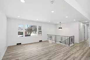 2417 Hickory Dr, Dyer, IN 46311 - Photo 9