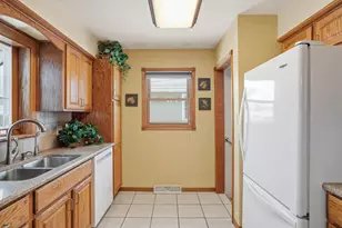 3514 41st Pl, Highland, IN 46322 - Photo 7