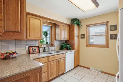 3514 41st Place, Highland, IN 46322 - Photo 5