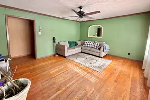 1212 Devonshire St, Hobart, IN 46342 - Photo 11