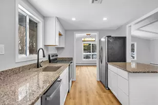 831 Opal Dr, Valparaiso, IN 46383 - Photo 9