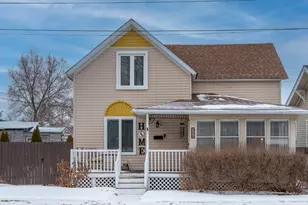 516 E North St, Crown Point, IN 46307 - Photo 1