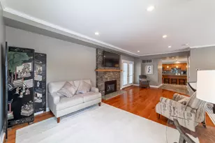 502 E 8th St, Michigan City, IN 46360 - Photo 7