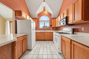 1341 W 94th Ct, Crown Point, IN 46307 - Photo 15